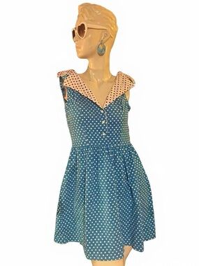 RETRO STYLE Blue Polka Dot Sleeveless Fit-and-Flare Dress with Contrast Collar